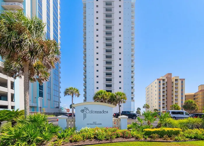 Apartment Colonnades 1201