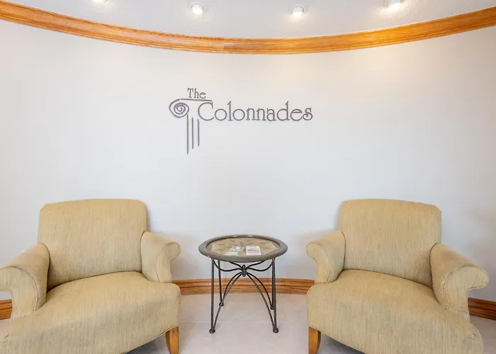 Colonnades 1201 Apartment *